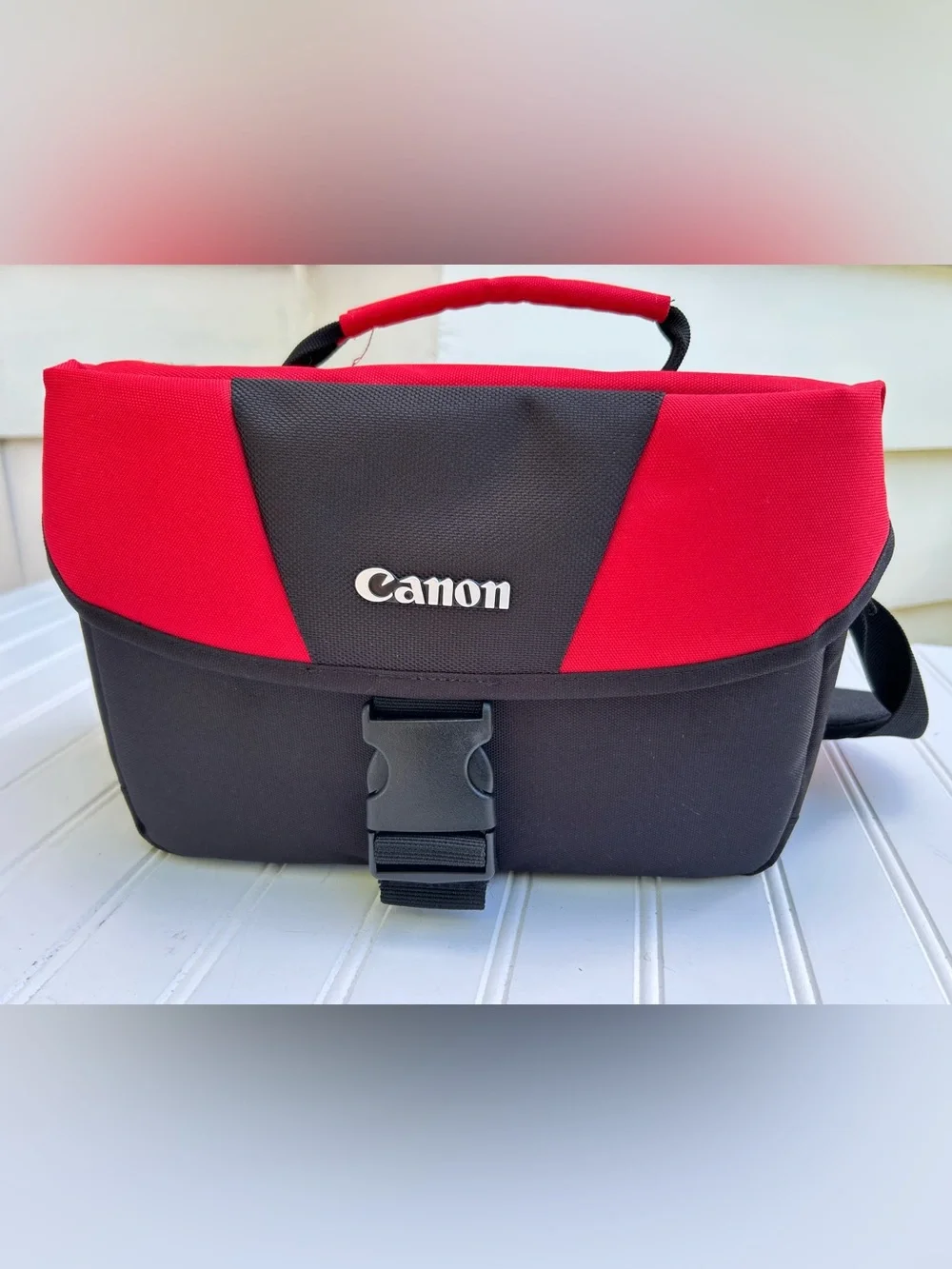 Canon Camera Bag Red Black Carry Travel Buckle Shoulder Strap Padded NWOT